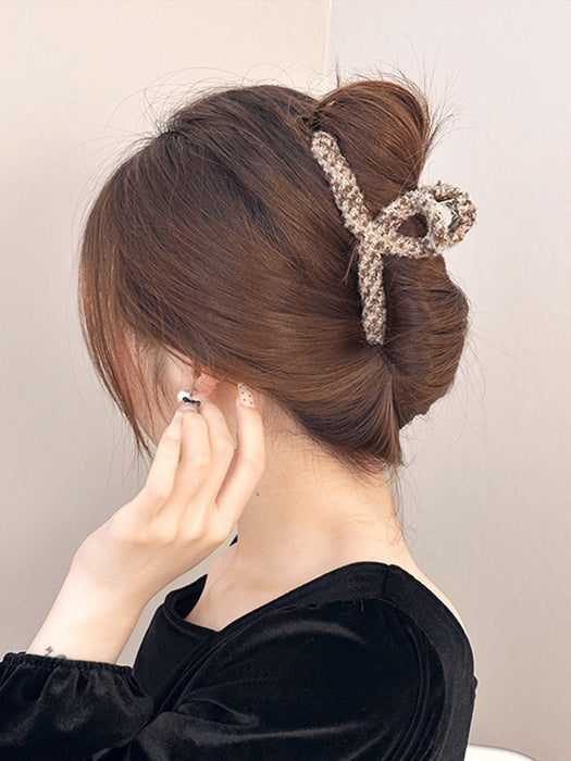 Contrast Hair Claw Clip